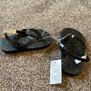 NWOT Glitter black flip flops for baby